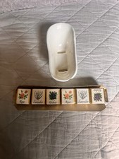 Ancien porte savon baignoire en céramique blanche pieds griffes et 6 cubes de bain parfumés floraux
