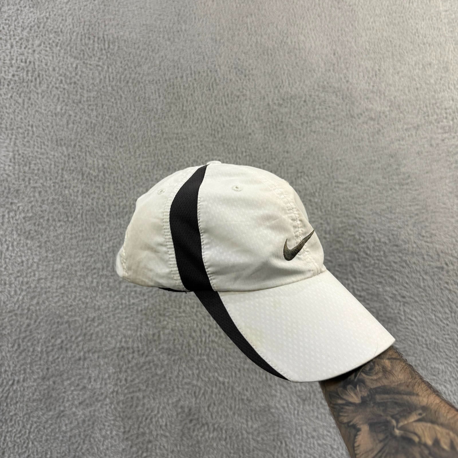 VTG Nike Golf 2000's Y2K White Black Stripe Unstructured Adjustable Baseball Cap image 3