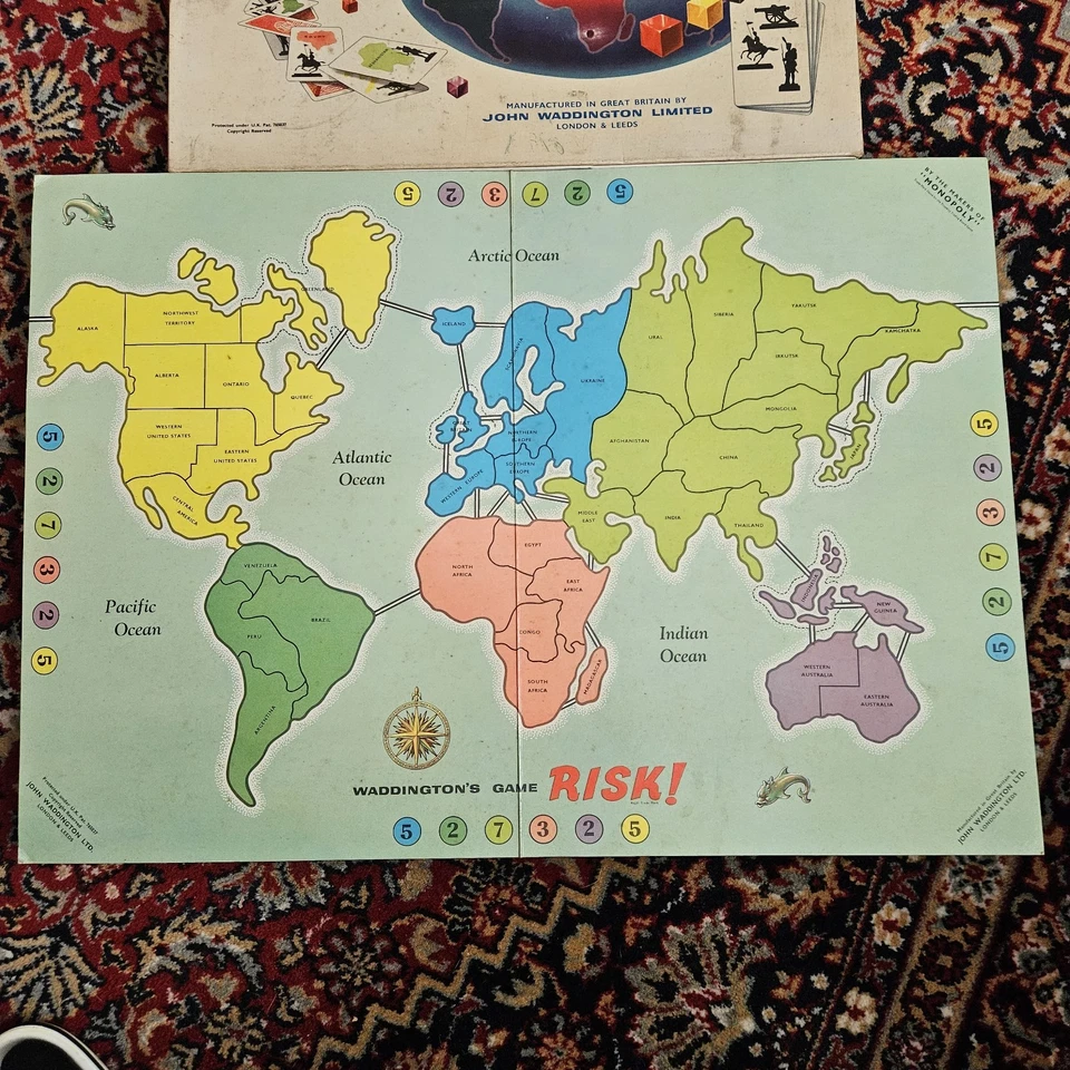 Vintage Original Risk Board Game John Waddington 1960s, White Box Edition - GT46 - Image 4 of 4