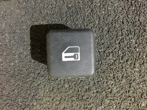 8360828 Fensterheber schalter  BMW 5-Series DE148769-02