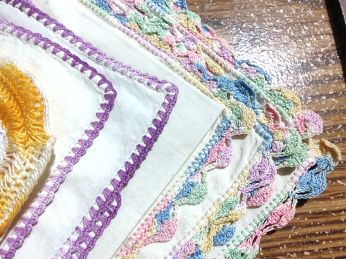 Set of Eleven Square Linen Napkins W/Hand Knit Colorful Edges White & Pastels - Picture 5 of 7