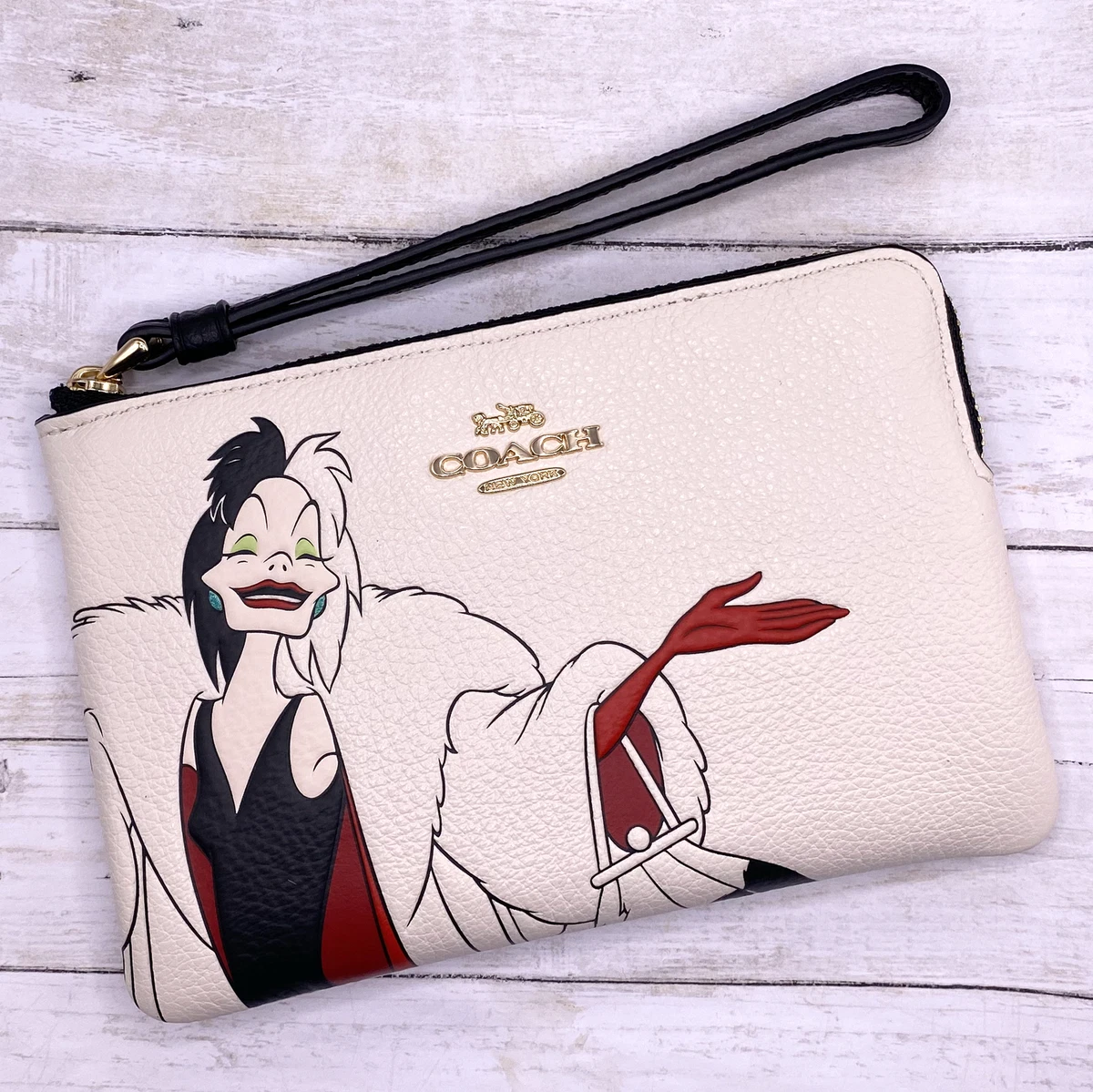 新【Disney X Coach】 Large Pouch☆Disney ヴィランズ♪-