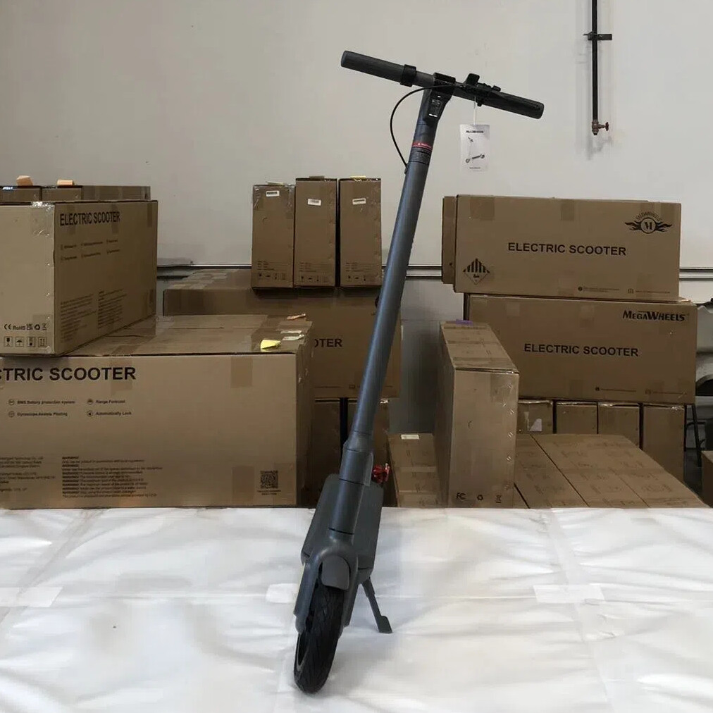 Electric Scooter for Adult Max 630W 19Mile Range Escooter Waterproof W/ APP Used