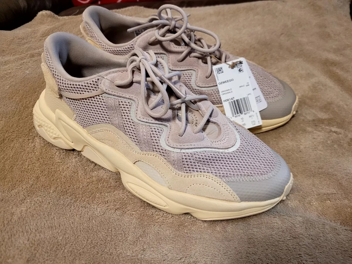 ozweego taupe