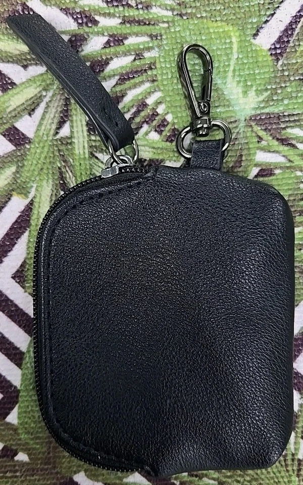 JUICY COUTURE 黑色硬币袋,钱包夹,裤子穿,夹克 — 第 2/4 张图片