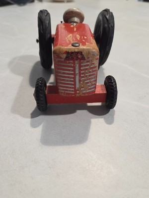 LEGO vintage wooden tractor NR. 670 - Very rare