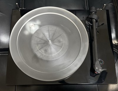 Pro-Ject Debut Carbon Turntable with Acrylic Platter and Ortofon Blue Cartridge