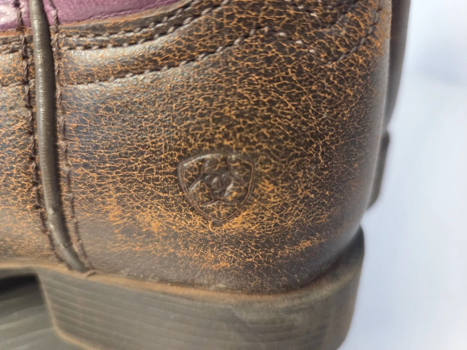 Ariat Tombstone 牛仔靴 青少年 女孩 尺寸 13 紫色梅子 方头 10015390 — 第 2/4 张图片