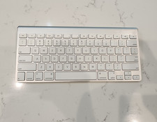 Apple Wireless Keyboard Compact Wireless Silver/White QWERTY English Aluminum