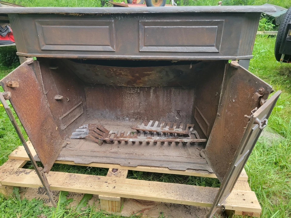 estufa de leña de hierro fundido Foto 4 de 4