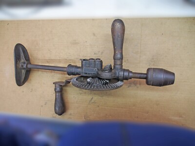 Handbohrmaschine mit Brustplatte 2 Gang Vintage USA Vintage Holzbearbeitungswerkzeug