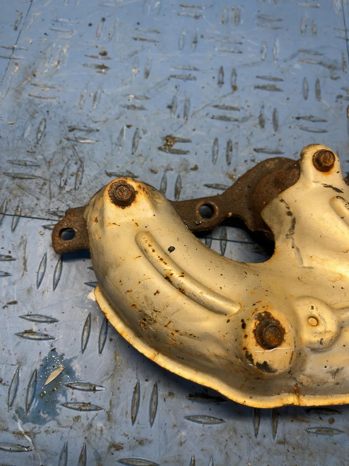 99-13 CHEVY SILVERADO 1500 Exhaust Manifold 5.3l Lh Lh - Image 3 of 4