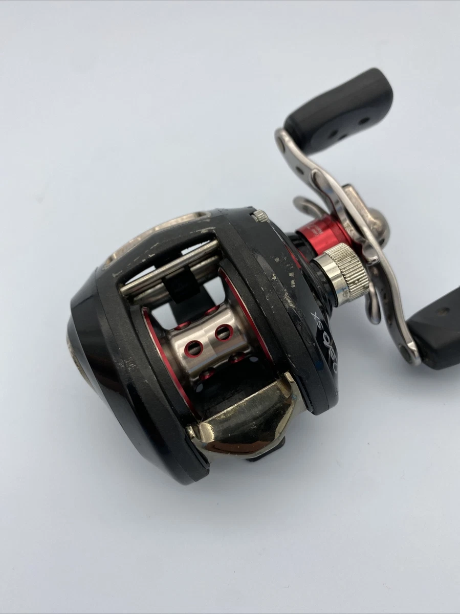 Moulinet de lancer d'appâts Abu Garcia REVO SX 7.1:1 main droite 11  roulements g