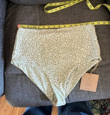 Women's Stone Fox Swim Senna bottom Size Large Sage green Daisy NWT