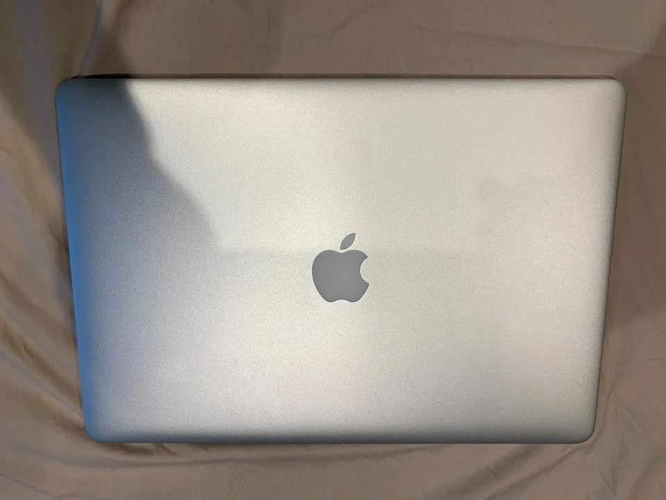 MacBook Pro (Retina, 15-inch, Mid 2014), Core i7 2.5GHz, 16GB, 512GB SSD - Image 3 of 4