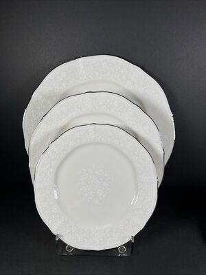 NORITAKE IVORY CHINA RIMMED SOUP BOWL - CHANDON PLATINUM 7367