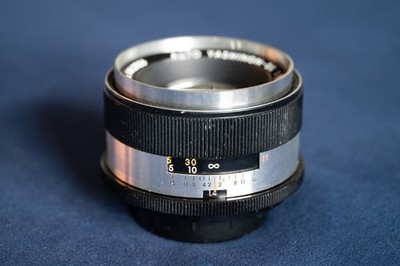 Yashica Yashinon DX 50mm F1.4 Silver M42 Mount Lens.