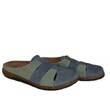 Earth Origins Clog Slip On Comfort Olive Green  Blue Suede - Size 8 A28