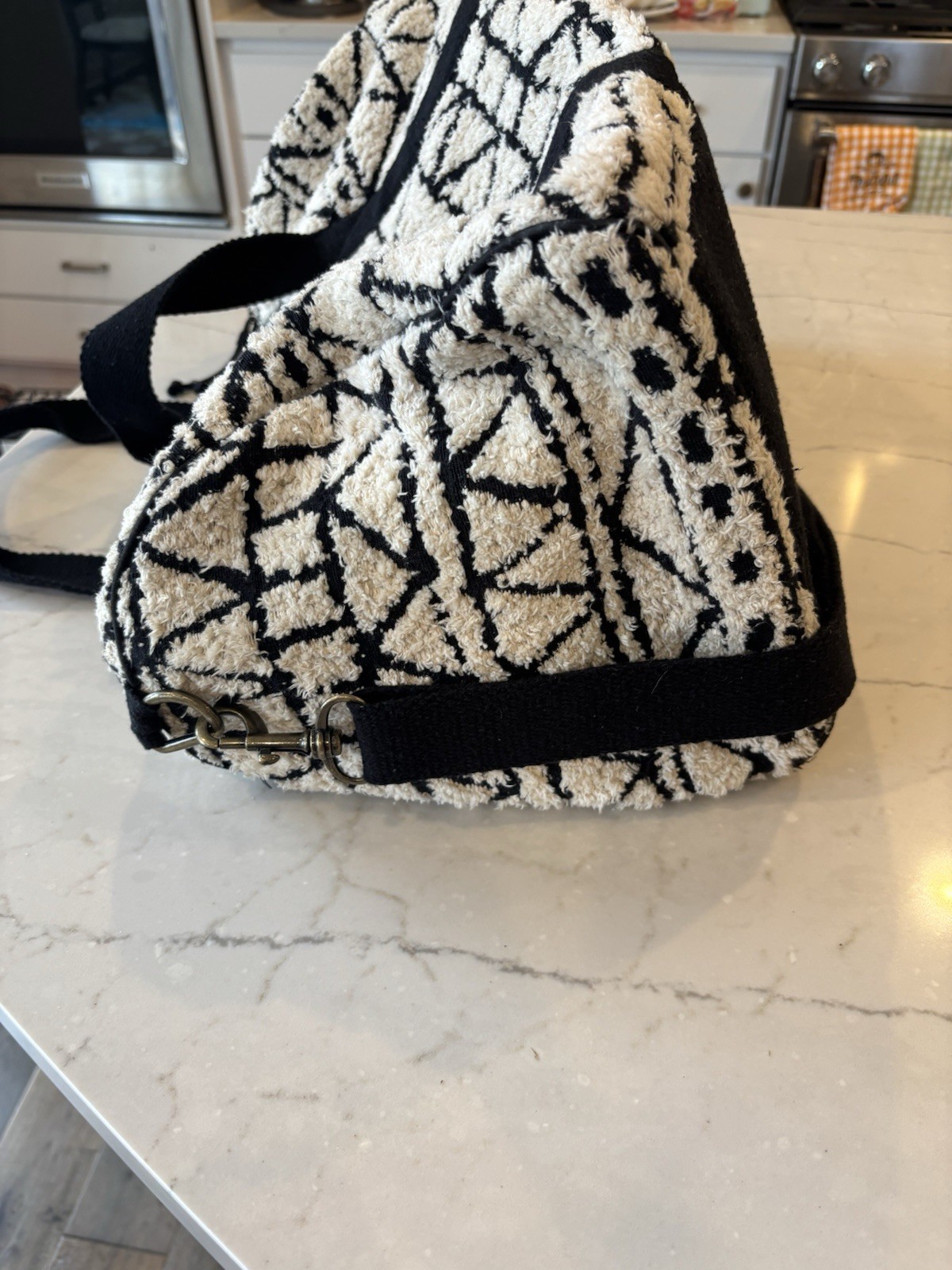 Universal Thread Geometric Print Carpet Duffle Bag - image 5