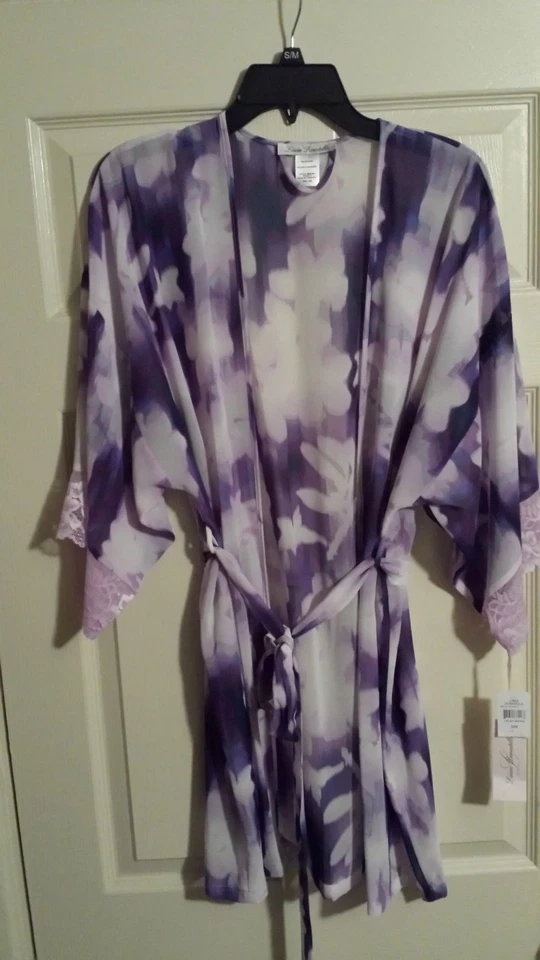 Novo! Roupão Feminino Linea Donatella Transparente Violeta Floral P/M - Imagem 2 de 4