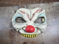 Vintage Halloween Costume Evil Clown Half Mask Red Nose Yellow Fangs 2002
