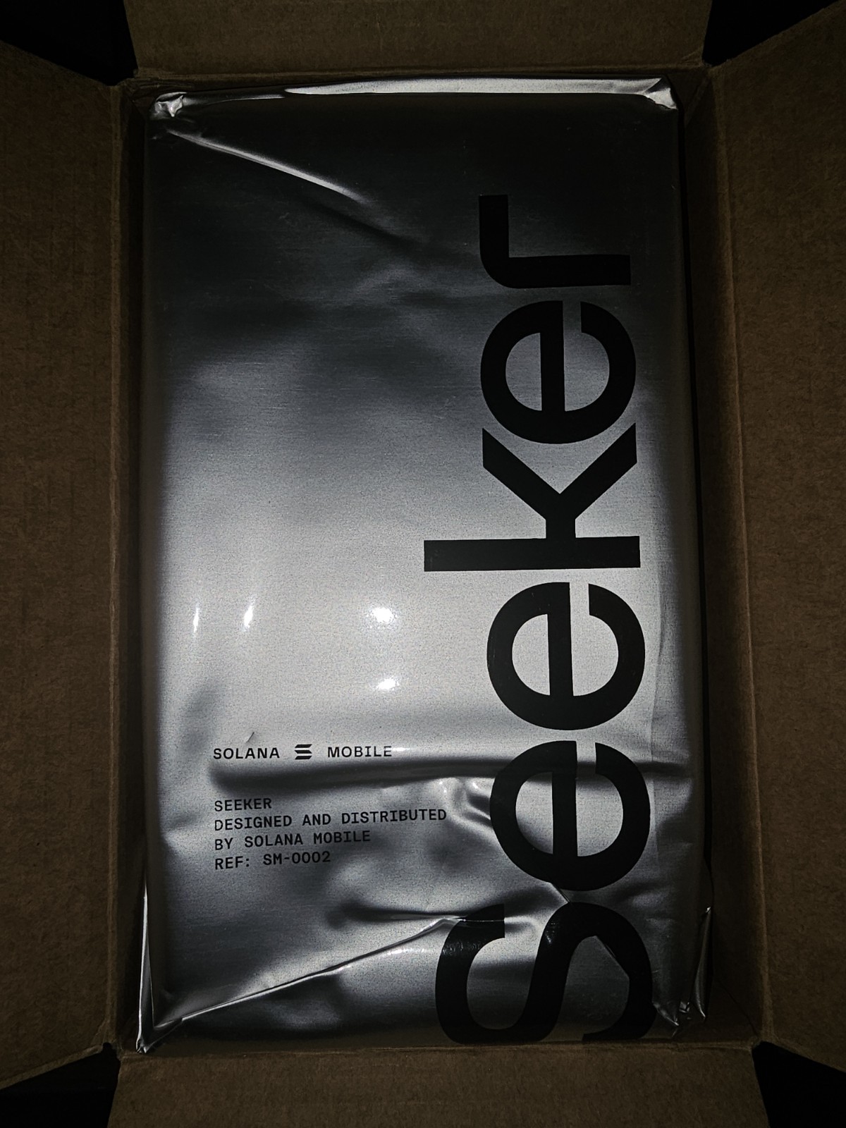 BRAND NEW (SEALED) 128 GB. SM - 0002 Solana Saga Seeker Mobile Phone Chapter 2