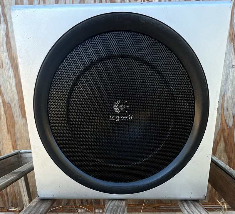 Logitech Z-2300 2.1 Speaker System