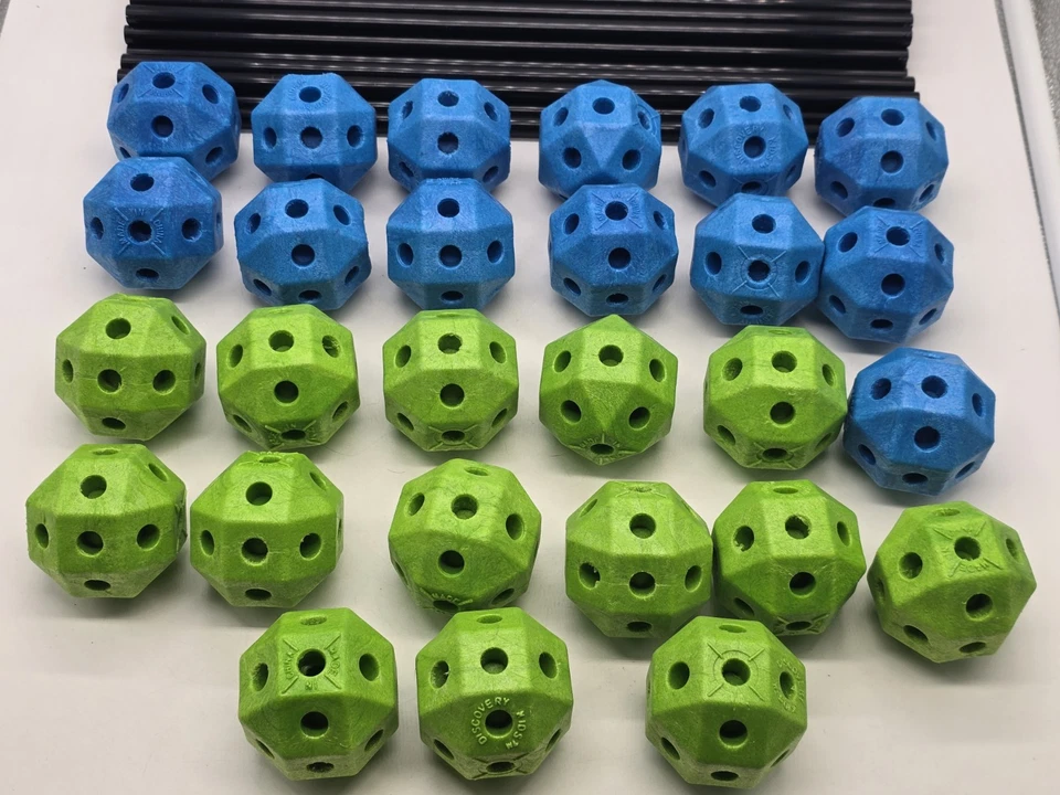 DISCOVERY KIDS 75 Piece Build & Play CONSTRUCTION FORT - Image 2 of 3