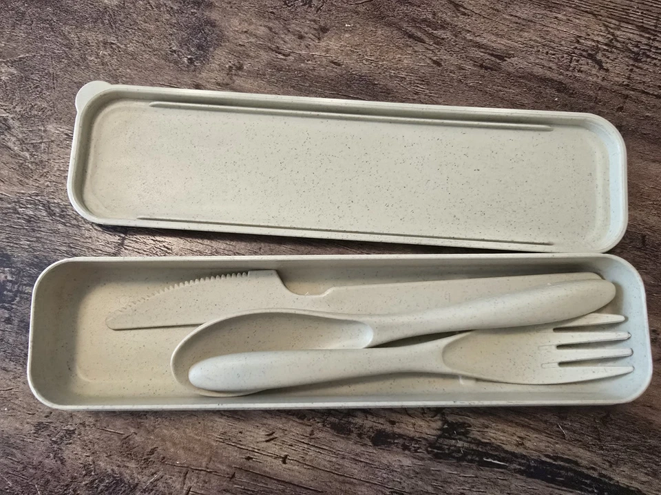 Large Reusable Utensil Set Case  Portable Plastic Spoon, Fork, & Knife - Image 4 of 4