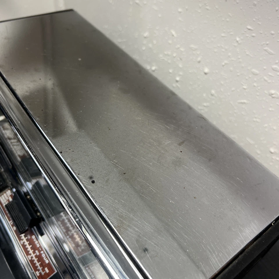 Vintage GE General Electric Deluxe Toast-R-Oven A2T93 - Image 4 of 4