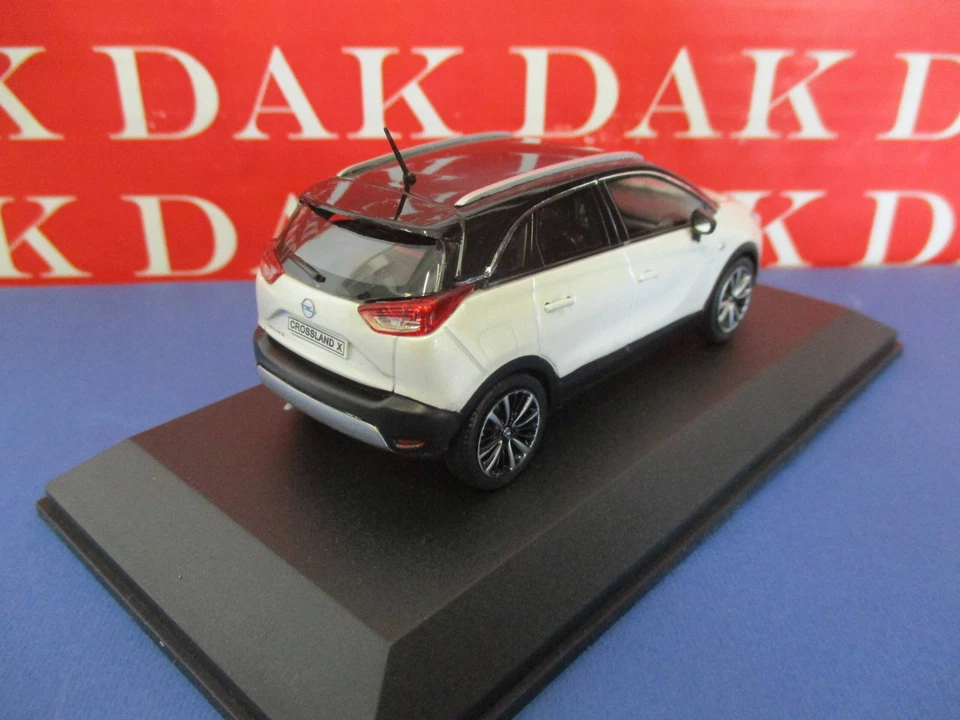 Die cast 1/43 Modellino Auto Opel Crossland X 2018 by iScale - Immagine 3 di 4