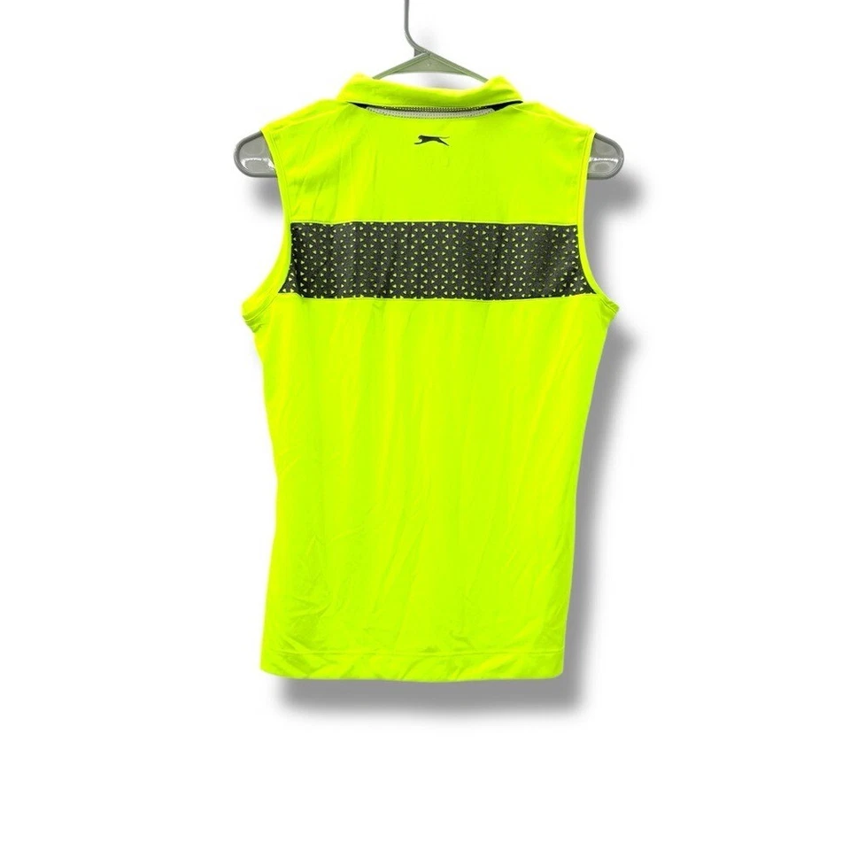 Juego de golf Slazenger gris amarillo neón para mujer talla mediana sin mangas polo skort Foto 2 de 4