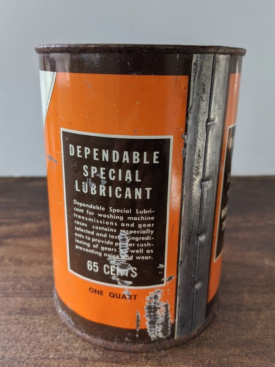 Dependable Special Long Life Washing Machine Lubricant. Full Quart Can.