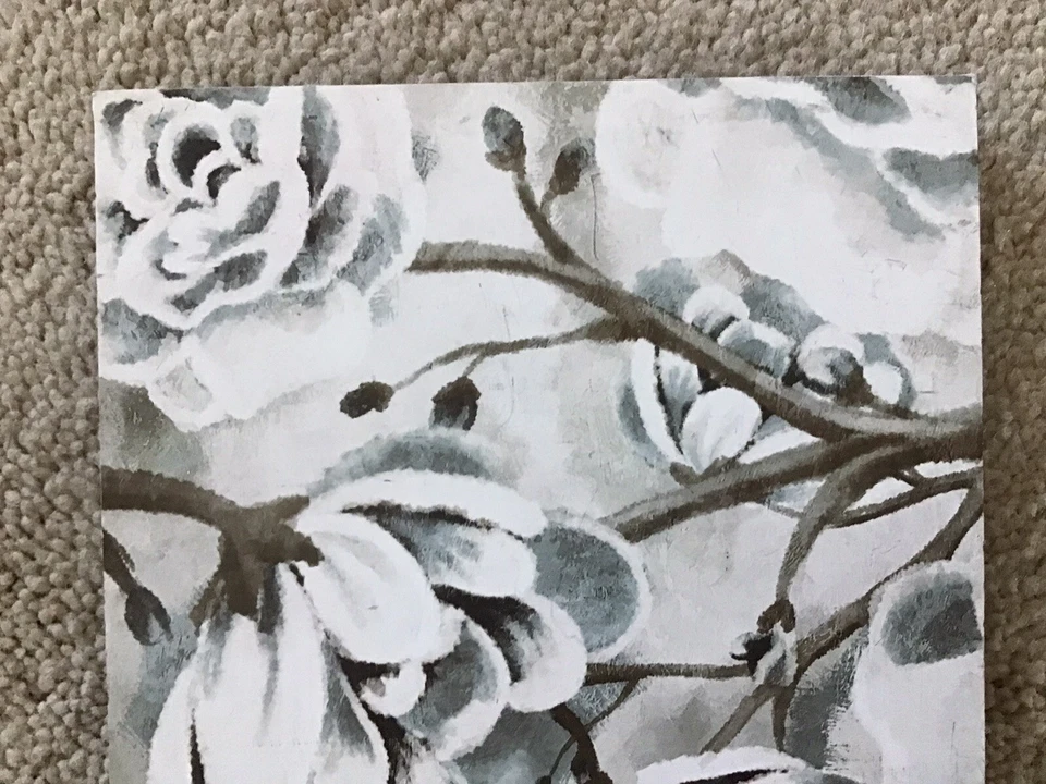 Greenbrier International 5" x 5" White Floral Pressed Paper Wall Plaque PTM70013 - Image 2 of 4