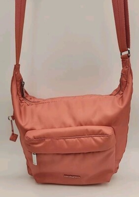 Hedgren Essence ''Ashby'' Crossbody - Desert Sand Color