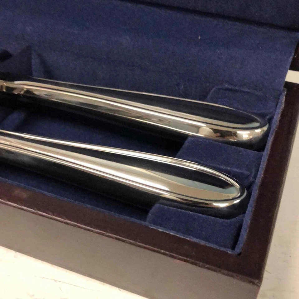 JUEGO DE TALLADO DE ACERO INOXIDABLE ERIN Hampton Silversmiths tenedor + cuchillo EN CAJA acción de gracias Foto 3 de 4