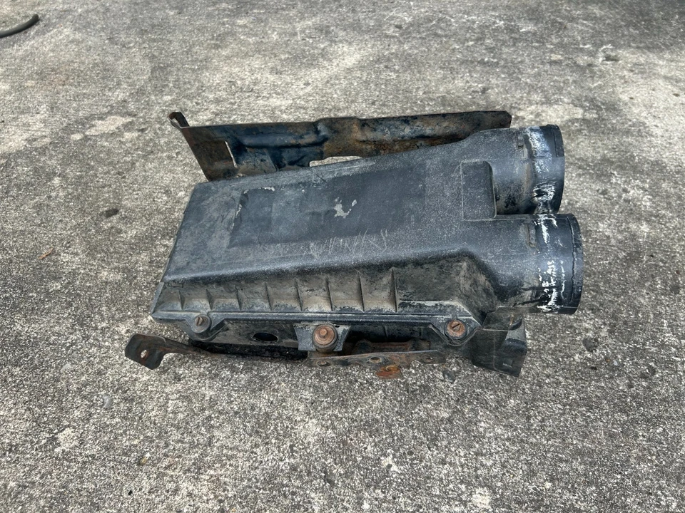 Filtro de aire Ford Bronco/F-150/250/350 1994-1997 OEM F4TZ9600C Ford 5,0 5,8 7,5 Foto 4 de 4