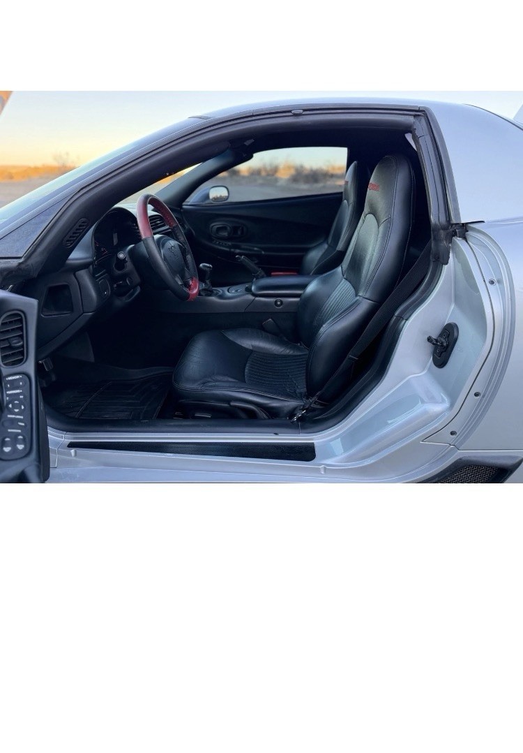 2001 Silver Chevrolet Corvette   | C5 Corvette Photo 10