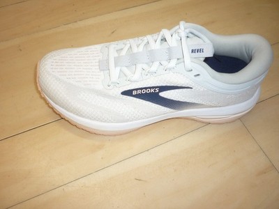 BROOKS REVEL 7  WOMEN  NEU