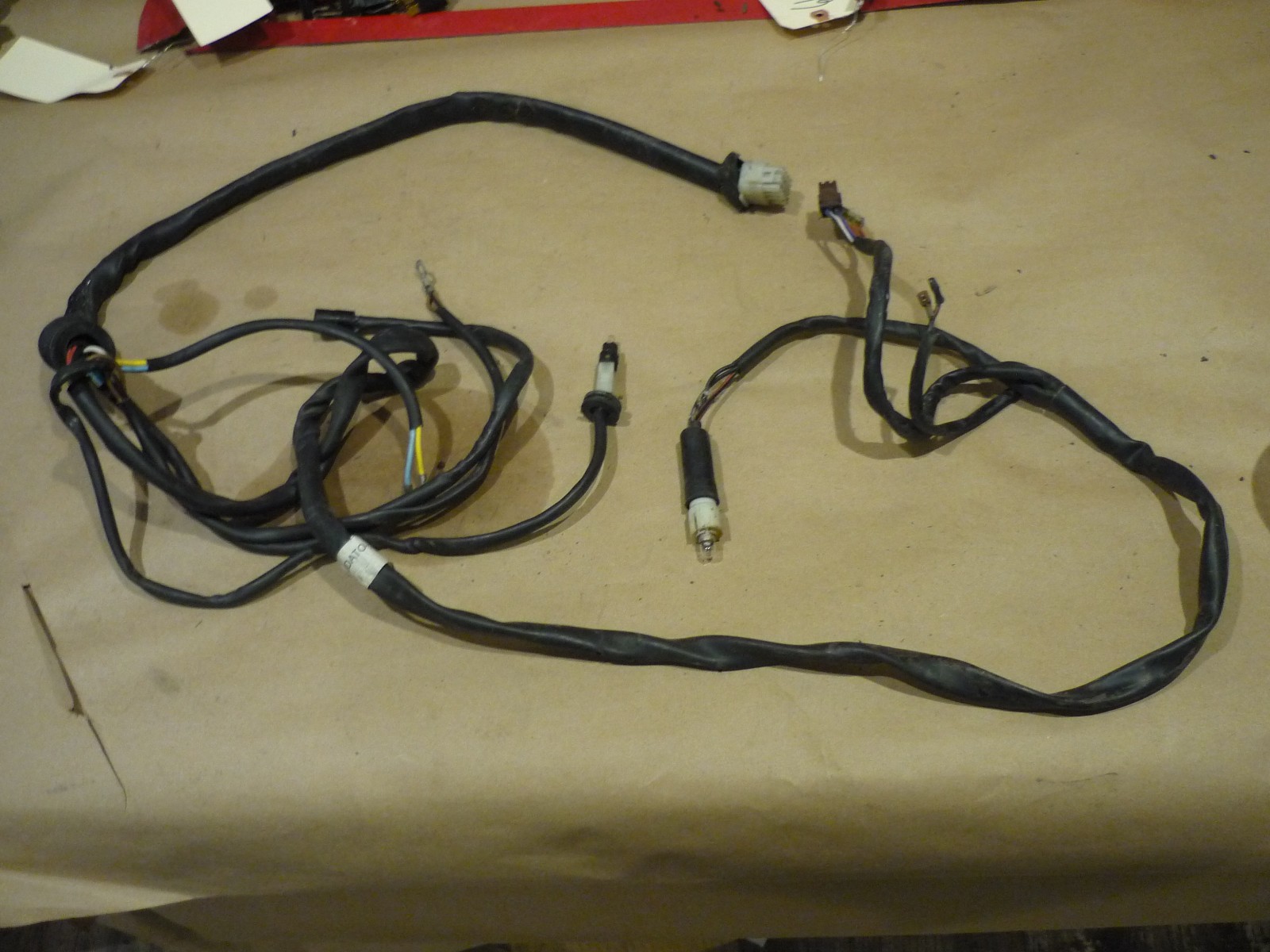 Ferrari Testarossa 87-90 - Cables For Drivers Door LHD - P/N 131480