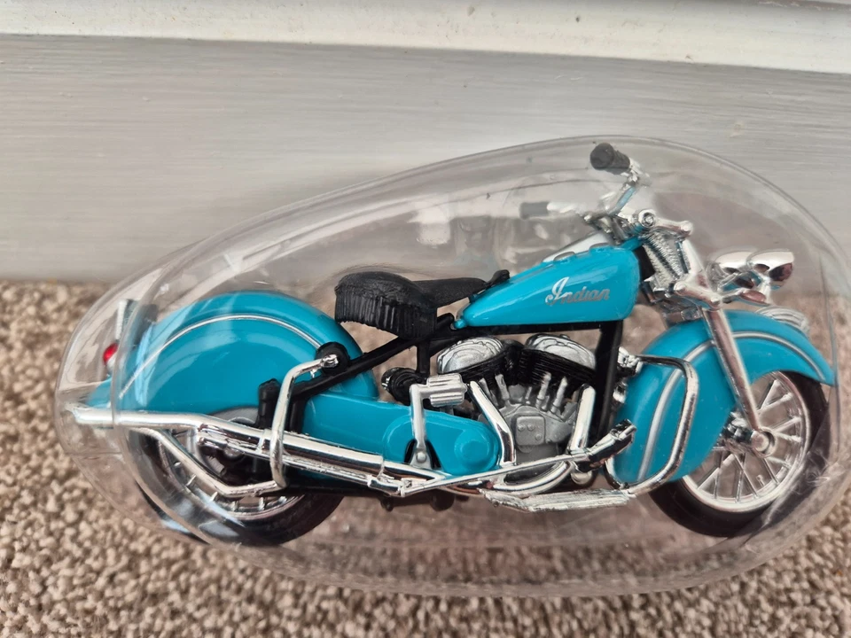 NEW 1/18 CLASSIC INDIAN CHIEF DIECAST TOY MOTORBIKE BIKE MOTORCYCLE MODEL - Image 2 of 3