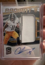 2020 Panini Spectra - Radiant Rookie Patch Signatures Chase Claypool #11 /99...