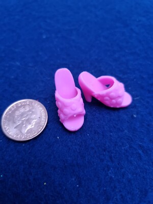 Mattel Barbie Puppe Rosa Mode High Heel Sandalen Slipper Schuhe Heels Accessoire