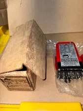 NOS RED LION CONTROLS PRA13011 FREQUENCY TO ANALOG CONVERTER  . B326