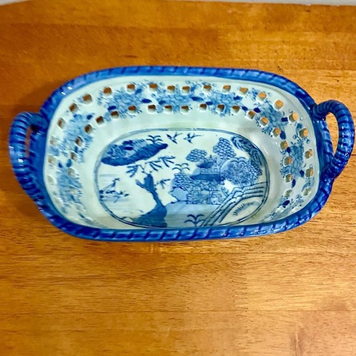 Large Variant Blue Willow Ironstone Twin Handled Bread Basket , Large 9.5in x 6i - Picture 4 of 12