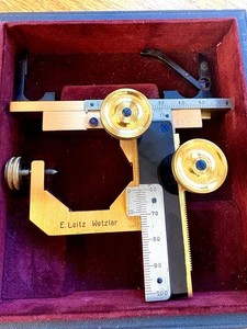 Ernst Leitz Wetzlar mechanical stage