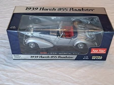 Sun Star 1939 Horch 855 Roadster 1:18 Diecast Model Car #2403 Silver/Dark Blue