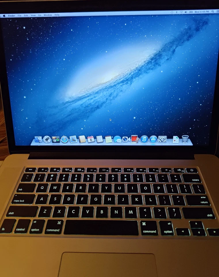 MacBook Pro A1398 15" 2.3GHz i7 8GB DDR3 256GB SSD Mountain Lion OS X - Image 4 of 4