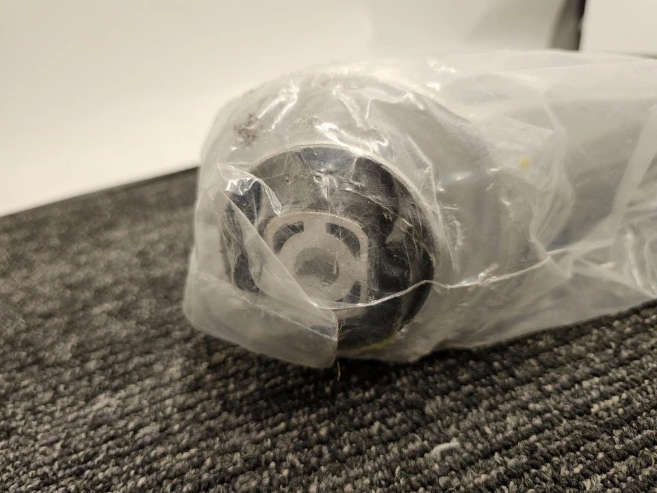 Brazo de control de suspensión URO PARTS URO-010047 8K0407693N para Audi A5 2010 Foto 4 de 4