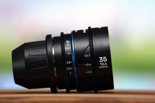 Venus Laowa Nanomorph 35mm T2.4 1.5x S35 Anamorphic Lens for PL, Blue Flare